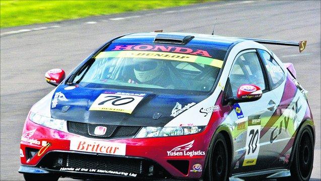 Swindon Advertiser's readers get snap happy when they are out and about.
Honda Synchro race team’s Honda Civic in action at the recent Britcar meeting at Castle Coombe
Picture: Les Hall