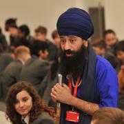 Dawinderpal sat and ate with the students as part of Sikh practice