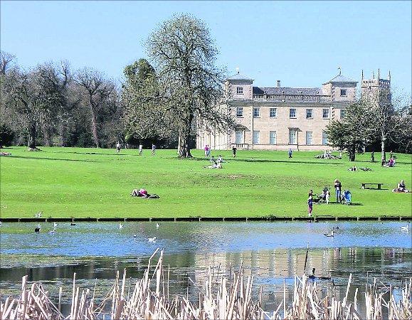 Pictures snapped by readers of the Swindon Advertiser. Lydiard House in Swindon, in the sun 
Picture: BAZ FISHER