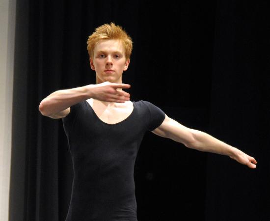 Swindon pupils get advice from professional dancers