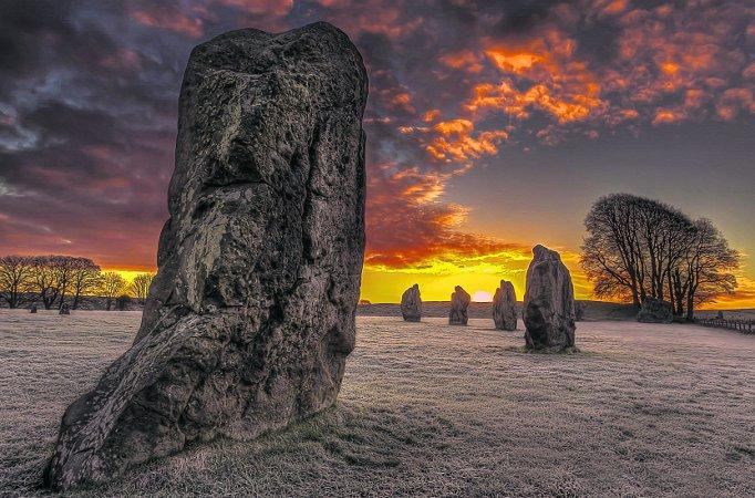 Swiindon Advertiser readers photographs
 Avebury on a frosty winter’s dawn
Picture: PHIL SELBY
