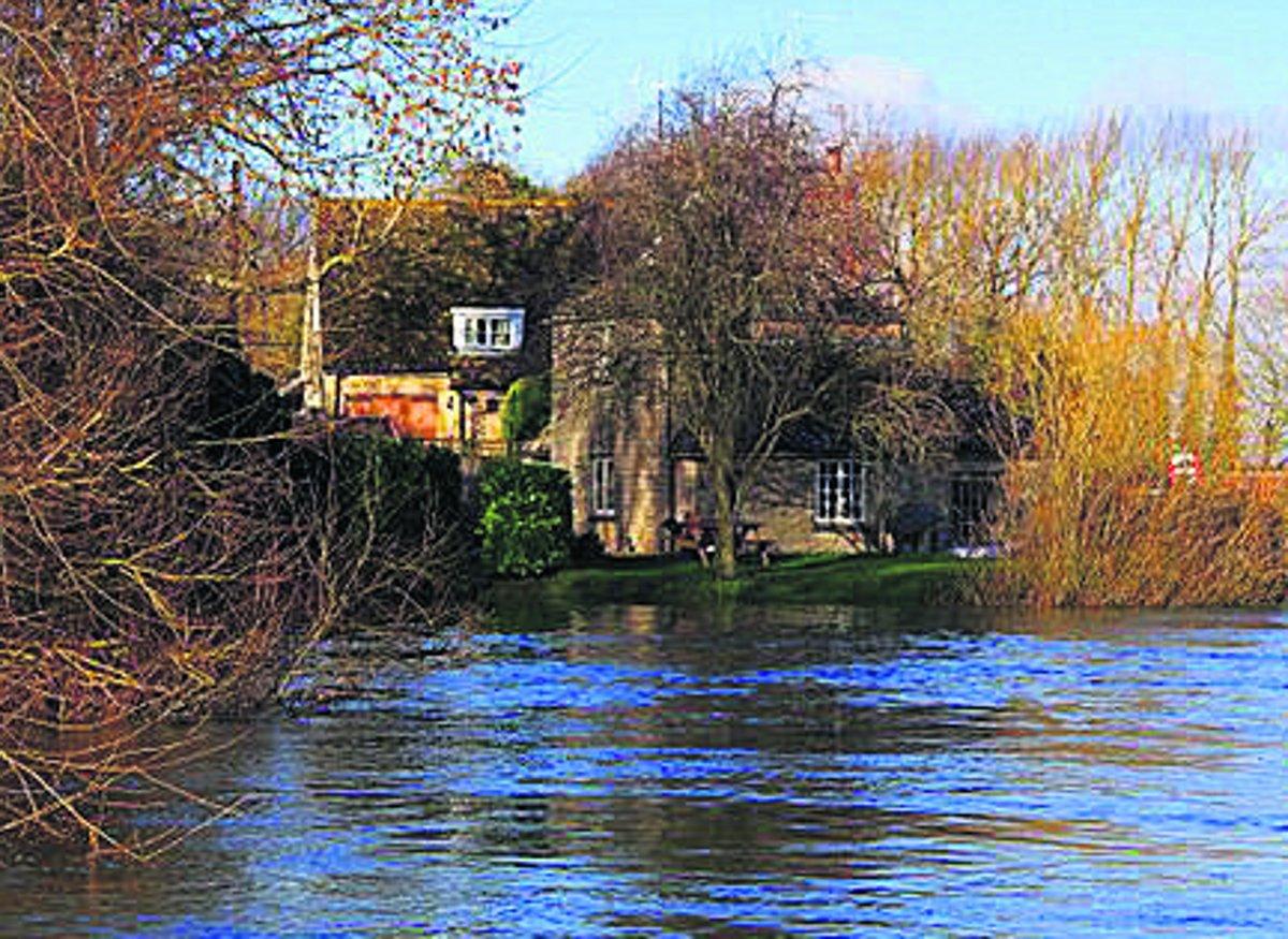 Swiindon Advertiser readers photographs
River Thames in flood at Buscot Lock
Picture: Martyn Jelley