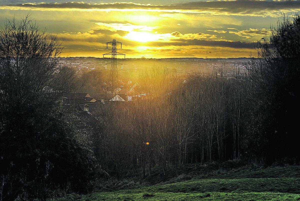 Sunset over Swindon                                                                                          Picture: Alex Skennerton