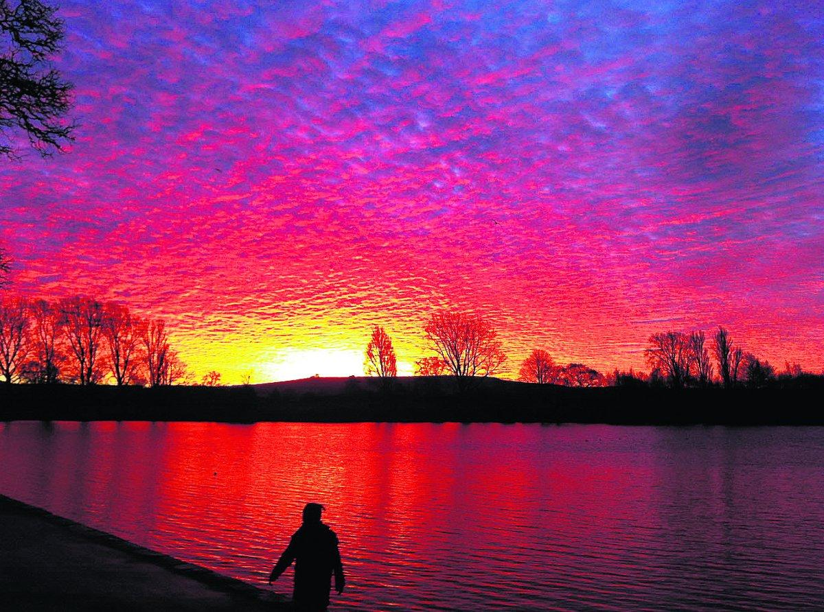 Swiindon Advertiser readers photographs
A dramatic shot of 
Coate Water
Picture: Mel Churchward