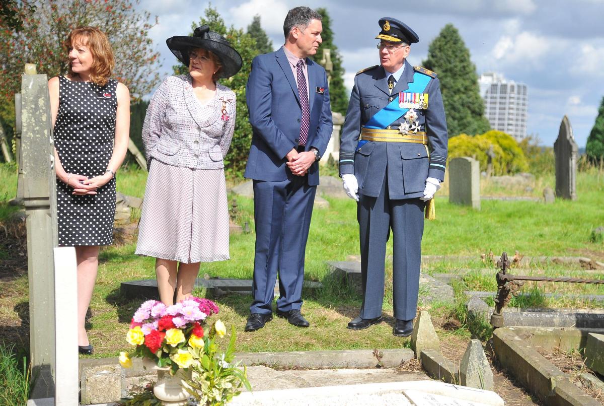 At the graveside of Sqn Ldr Harold Starr are Caroline Black, of Swindon Remembers Battle of Britain 75, Sarah Troughton, The Lord-Lieutenant of Wiltshire, designer Paul Gentleman, and the Duke of Gloucester in Radnor Street Cemetery. Picture by Dave Cox
