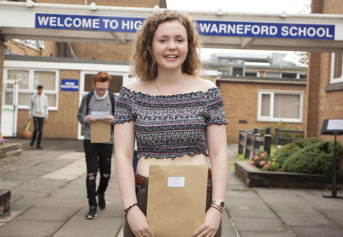 Highworth students pick up GCSE results from Warneford School