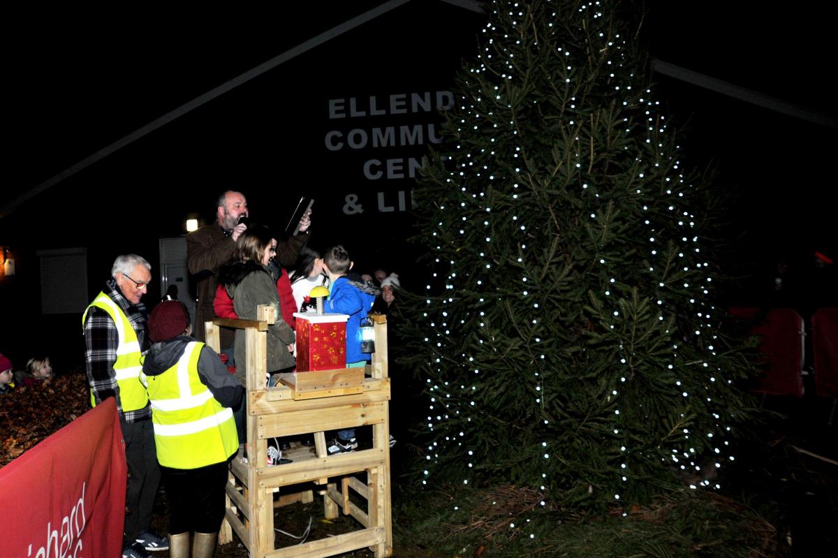 Wroughton Parish Council  Christmas Lights Switch On