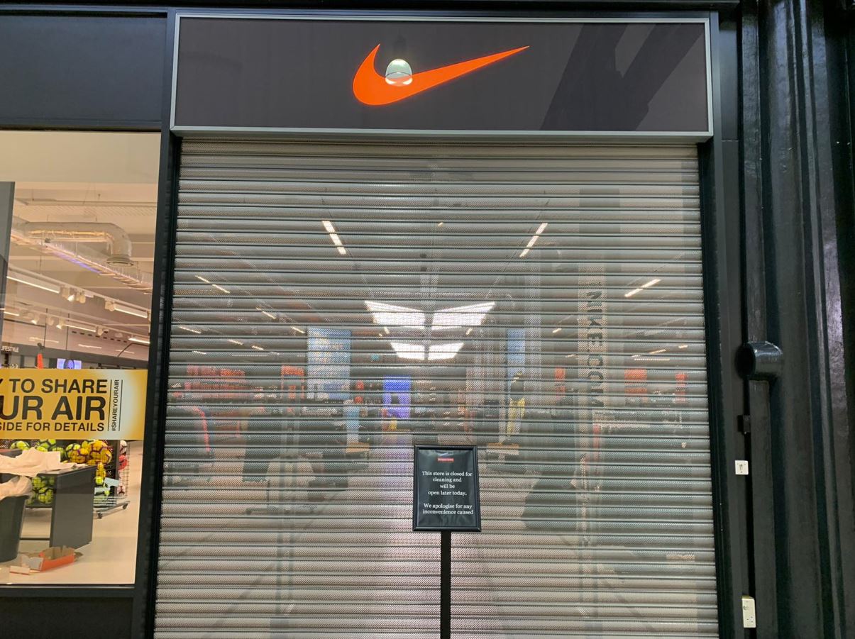 what time does niketown close