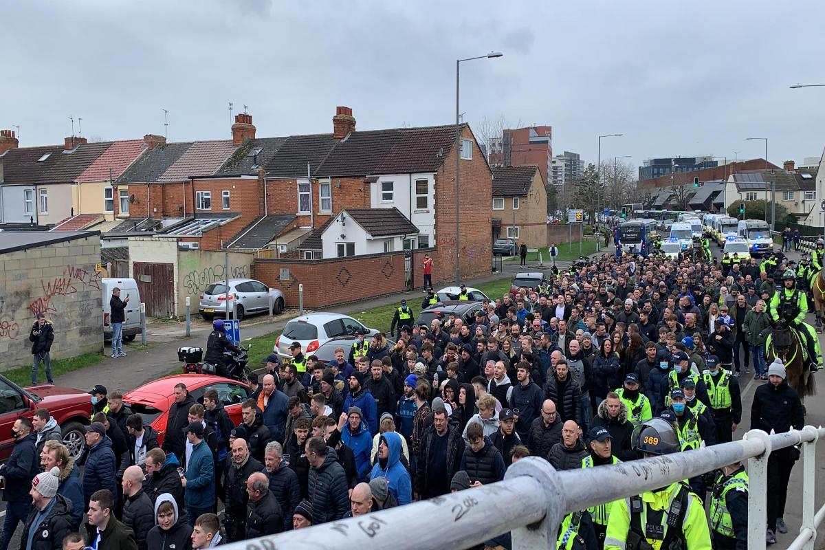 AS IT HAPPENED: Fleming Way fills with fans and police as thousands head to County Ground