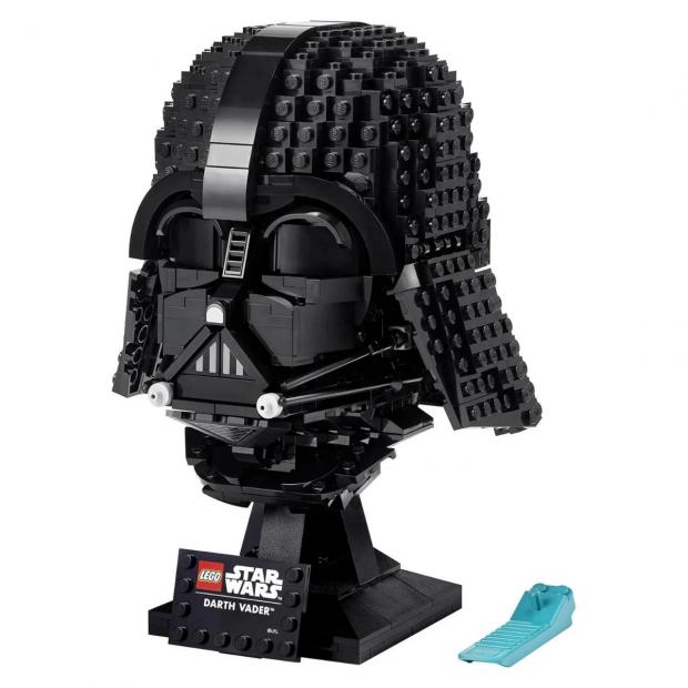 Swindon Advertiser: LEGO Star Wars Darth Vader Helmet Set (IWOOT)