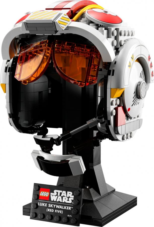 Swindon Advertiser: Star Wars™ Luke Skywalker (Red Five) Helmet by LEGO. (Disney)