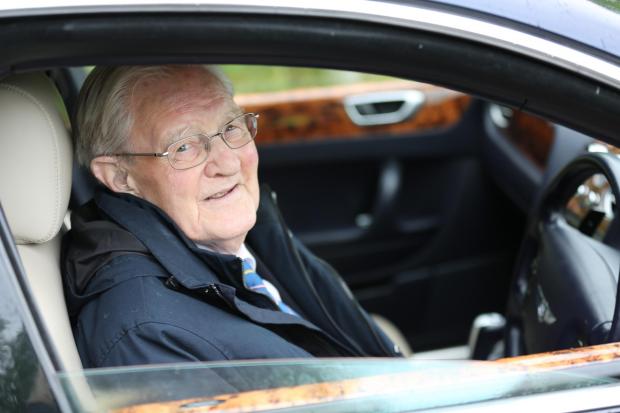 Young’ Driver welcomes 92-year old Devizes pupil for a special driving lesson.