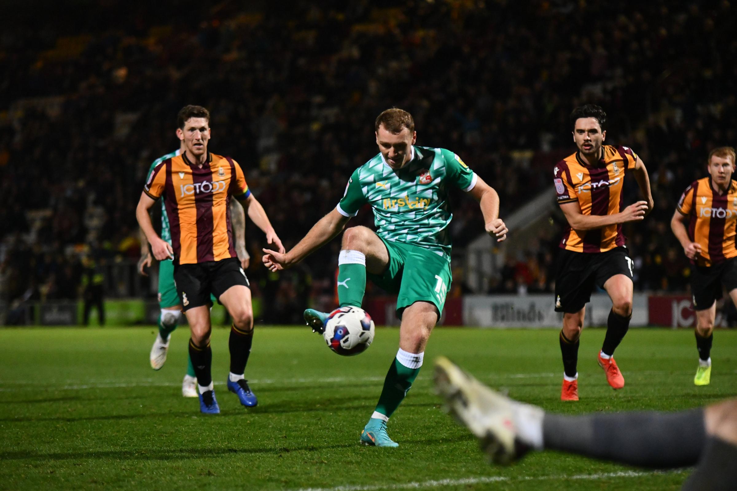 Luke Jephcott scores as Swindon Town draw 1-1 with Bradford City in added time