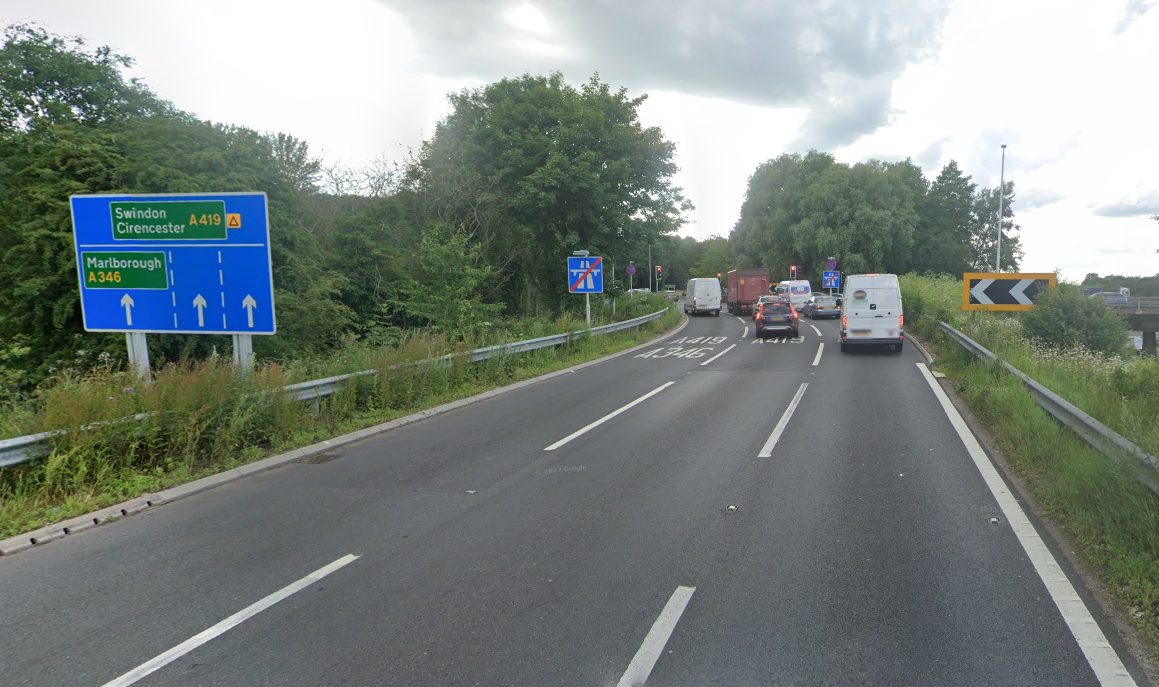 M4 Junction 15 roundabout lane confusion blamed on drivers Swindon Advertiser photo image