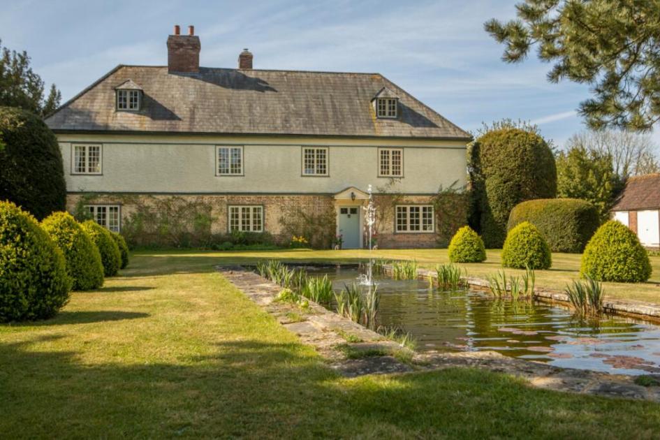 Inside stunning Escape to the Country-style farmhouse in Wiltshire 