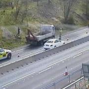 M4 crash leaves road part closed towards Swindon