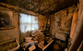The bathroom is thick with mould and grime, and the bathroom full of rubbish. Rightmove