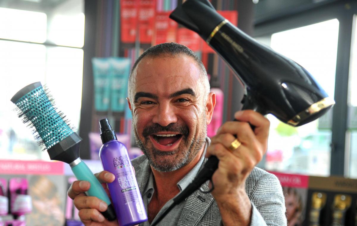 Celebrity hairdresser gives supermarket shoppers red carpet glamour |  Swindon Advertiser