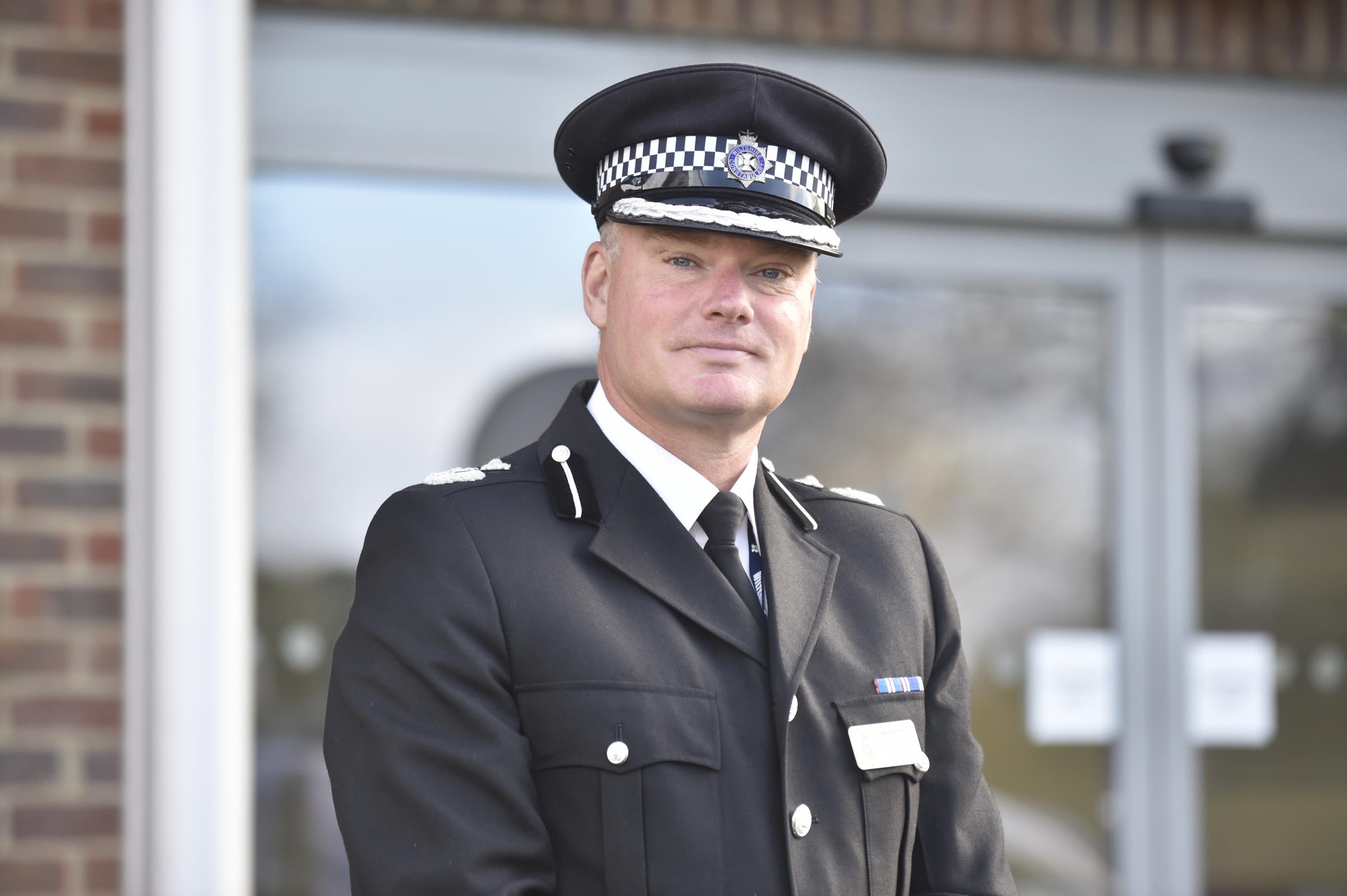 Wiltshire Police chief Mike Veale denies reports he is 'to pocket £80,000-a-year pension' | Swindon Advertiser