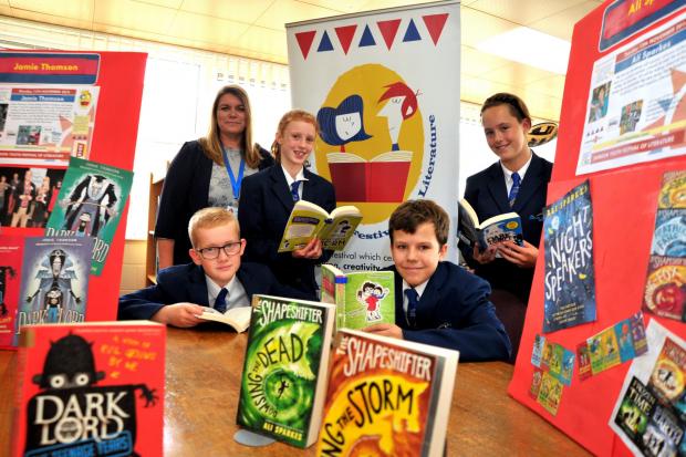 Lewis, Kate Murphy, Kasey, Jaydon and Ellie prepare for Swindon Youth Literature Festival 2018. Picture: DAVE COXDate 8/10/18Pic by Dave Cox